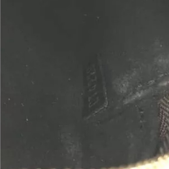 Louis Vuitton Monogram Game On Porte Monnaie
Cube Pouch/Purse.  RARE - Picture 7 of 9